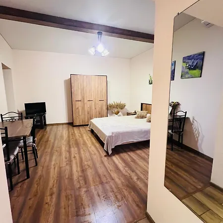 в центре! книжный рынок!